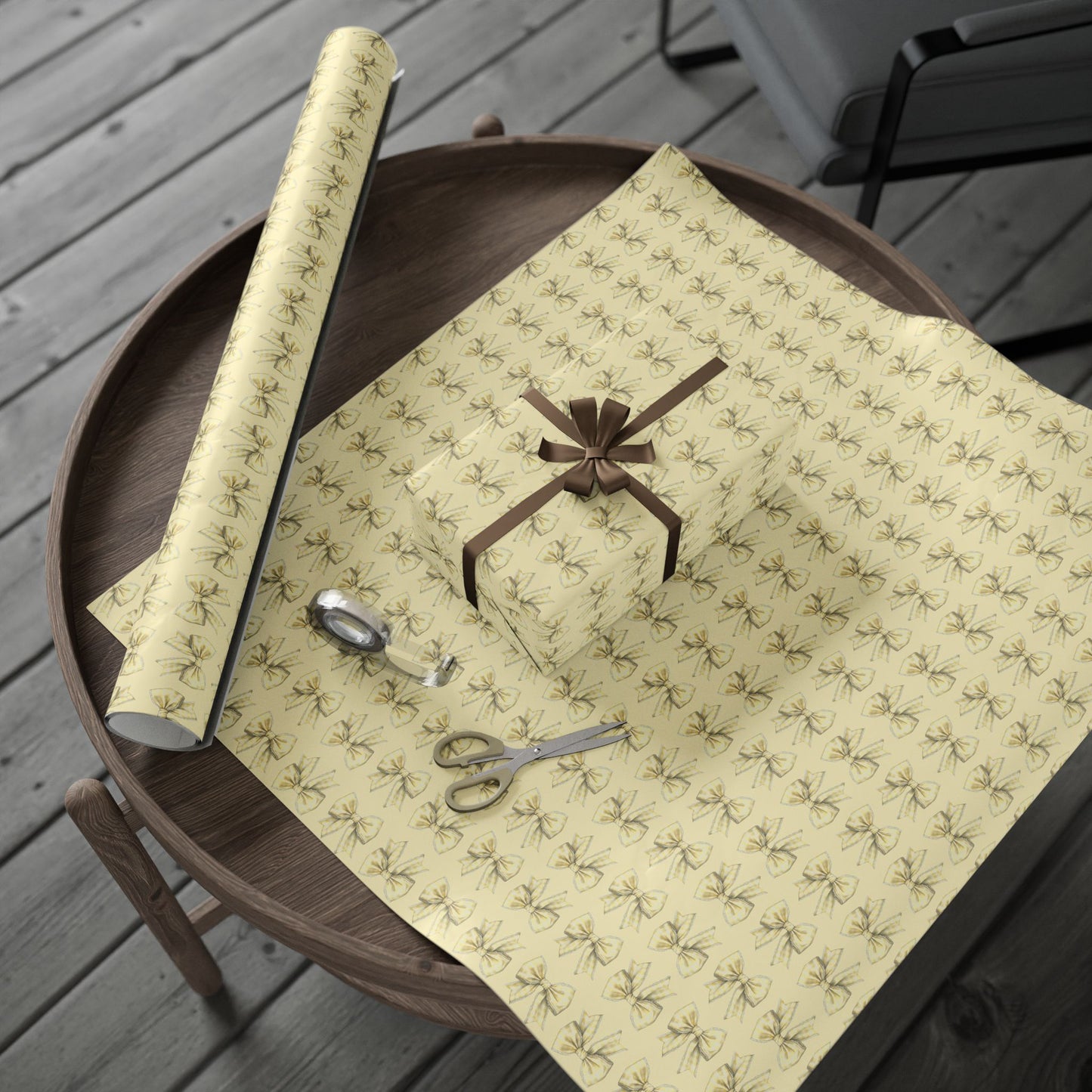 Charming Yellow Bow Gift Wrap Set