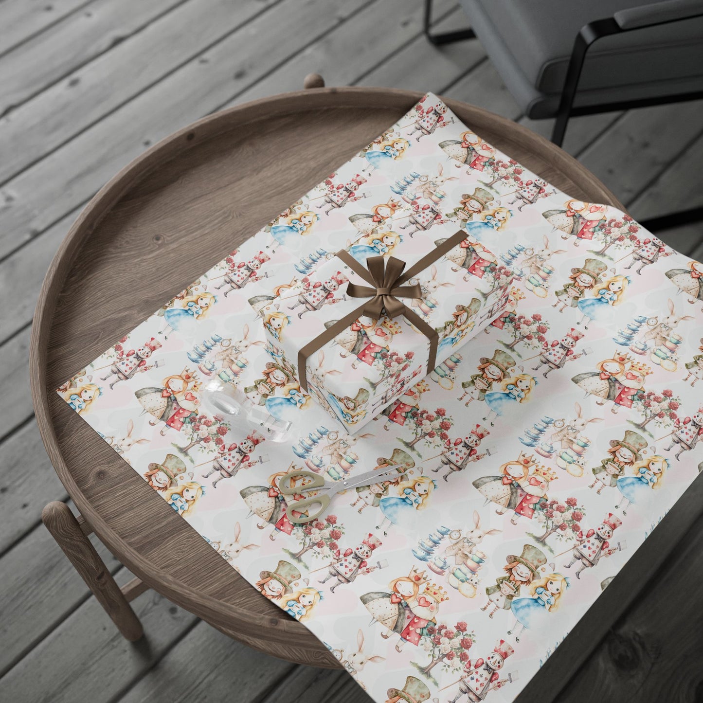 Adorable Alice in Wonderland Design