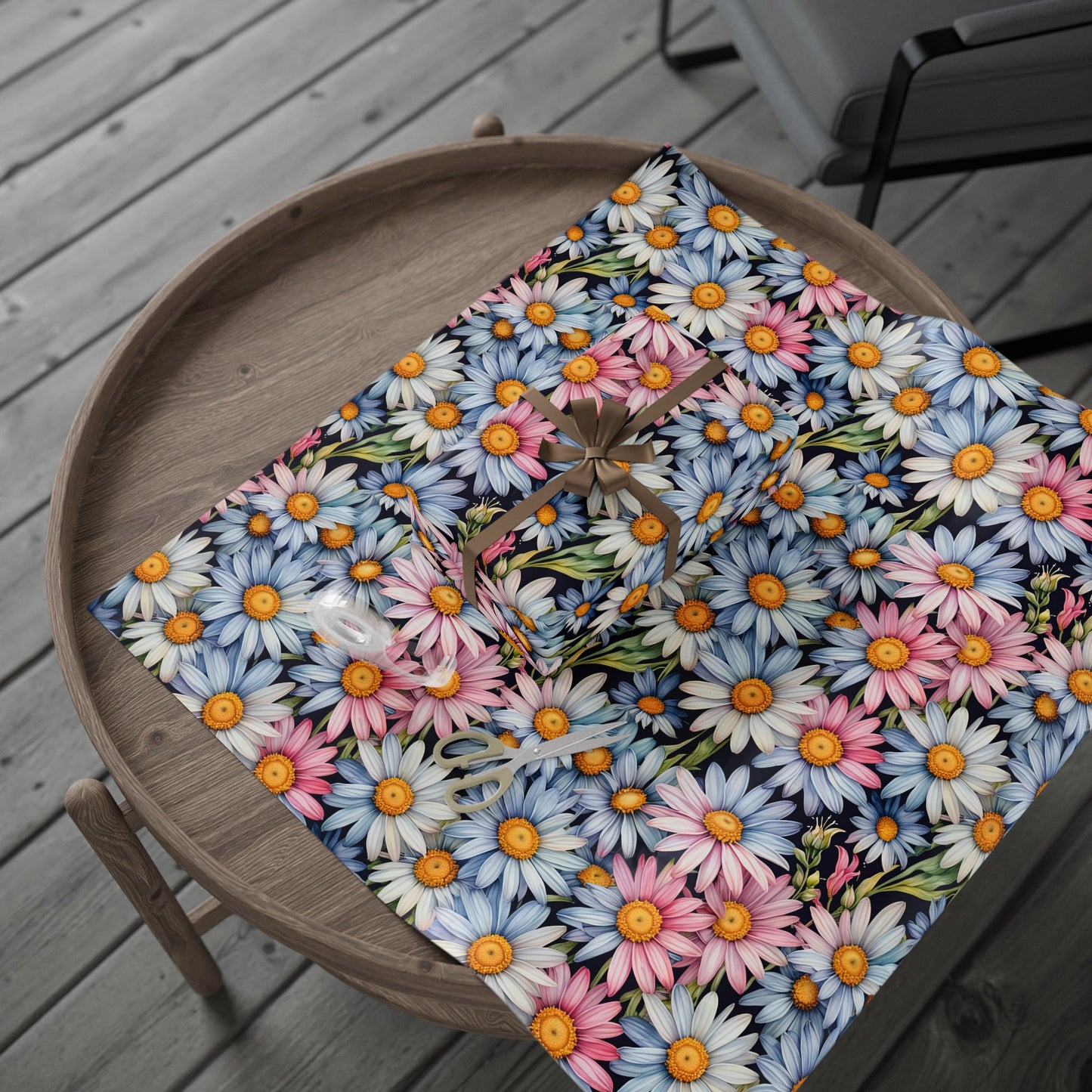 Gift Wrap - Elegant Floral Daisies