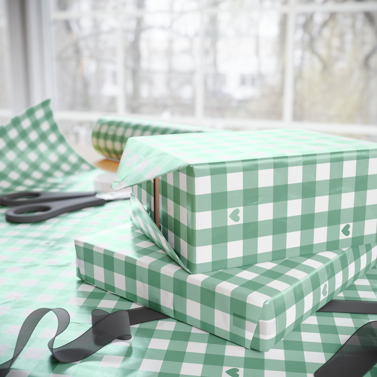 Gingham Green with Small Hearts Wrapping Papers
