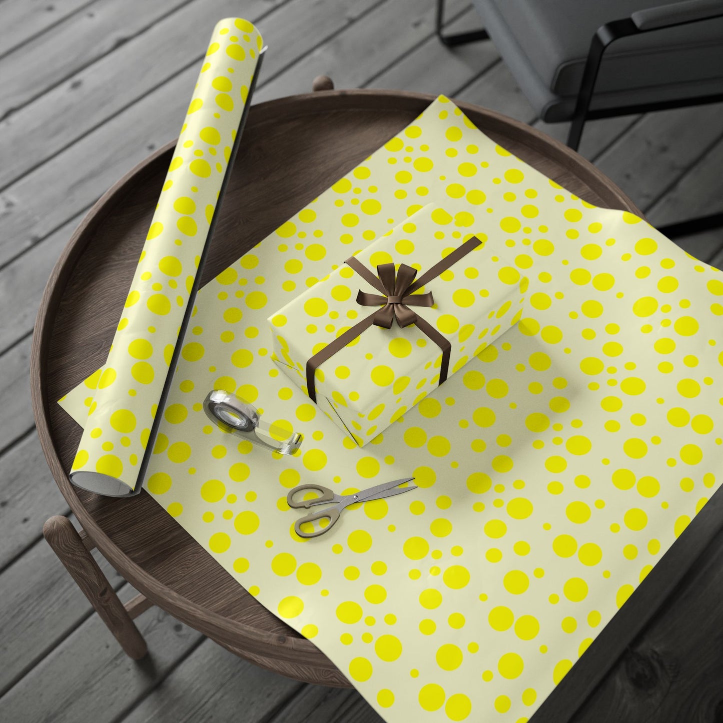 Sunny Spots – Bright Yellow Wrap