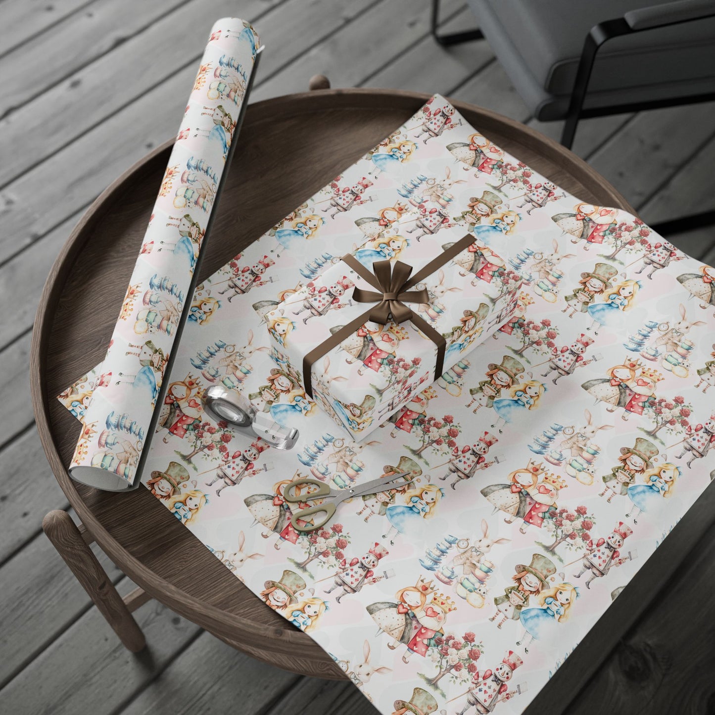 Adorable Alice in Wonderland Design