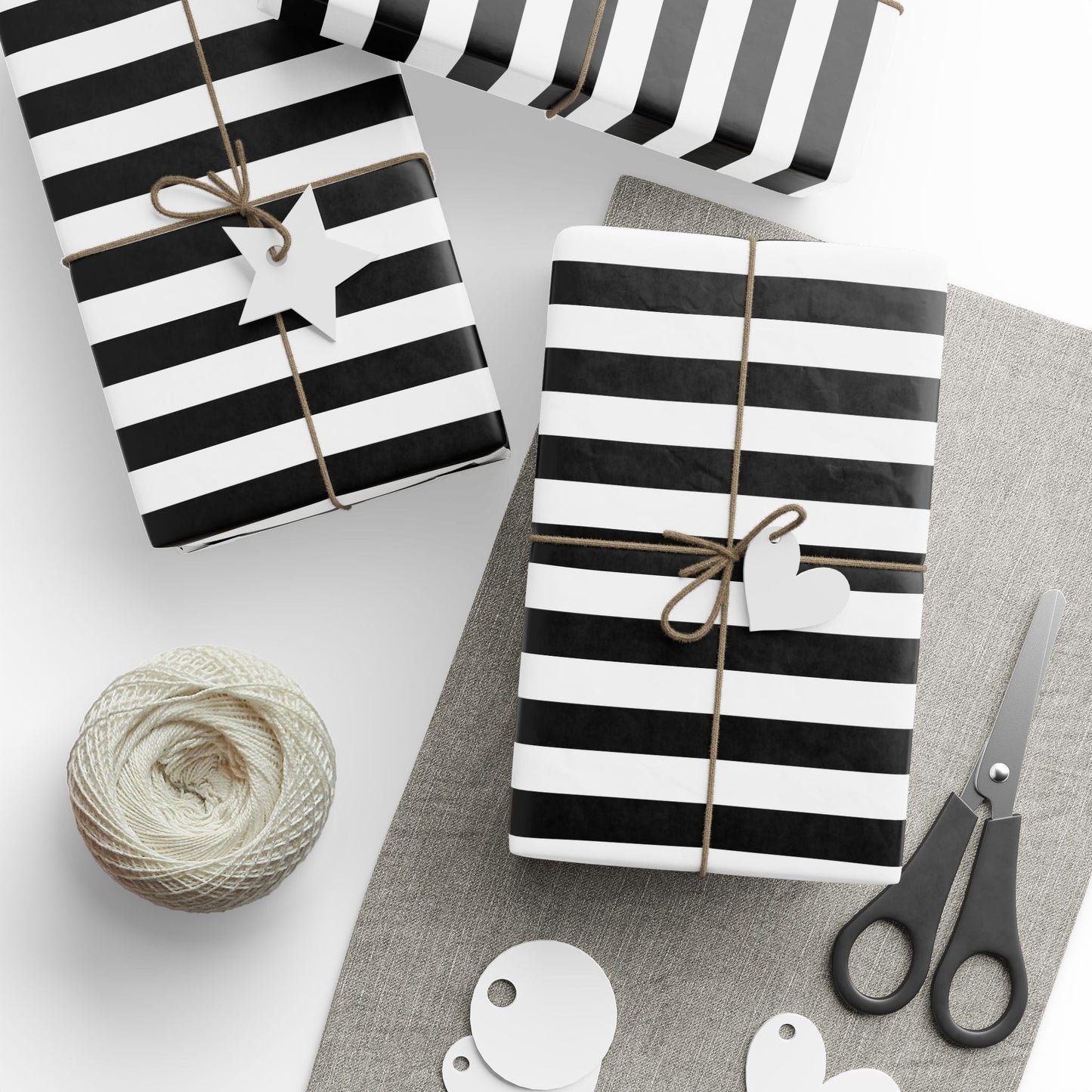 Black & White Stripes – Minimalist Wrap