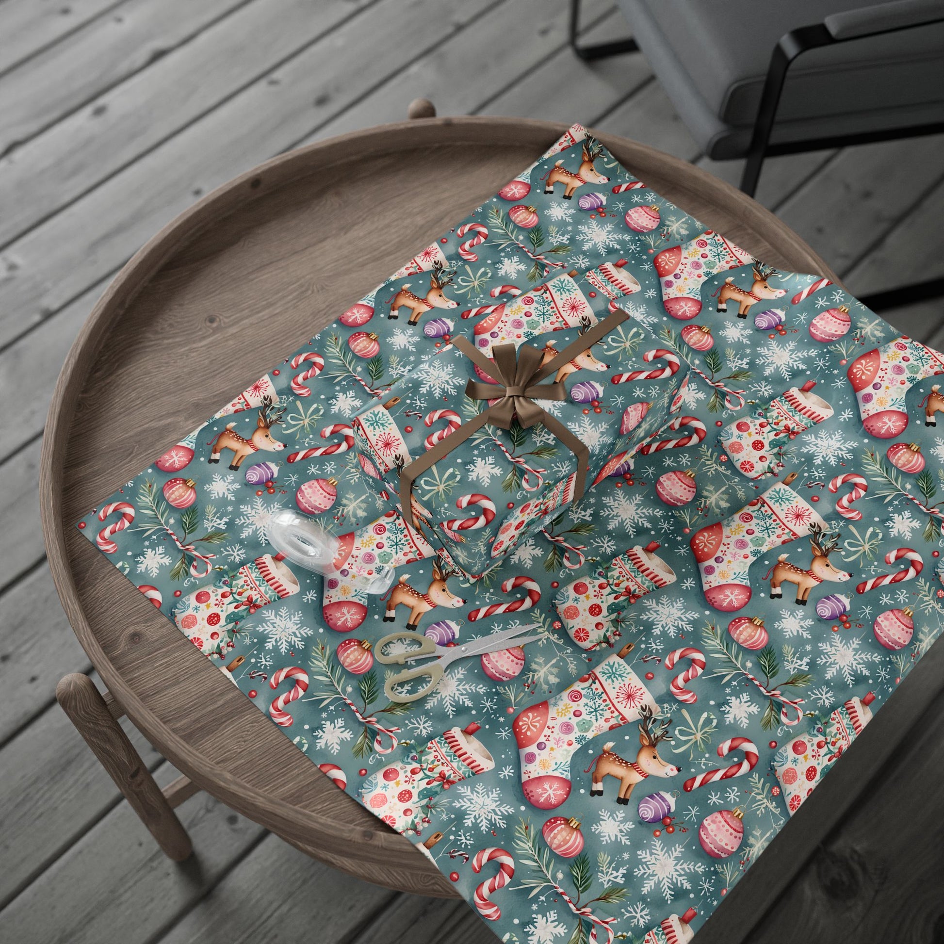 Stocking Situation – Sweet & Snuggly Christmas Wrapping Paper