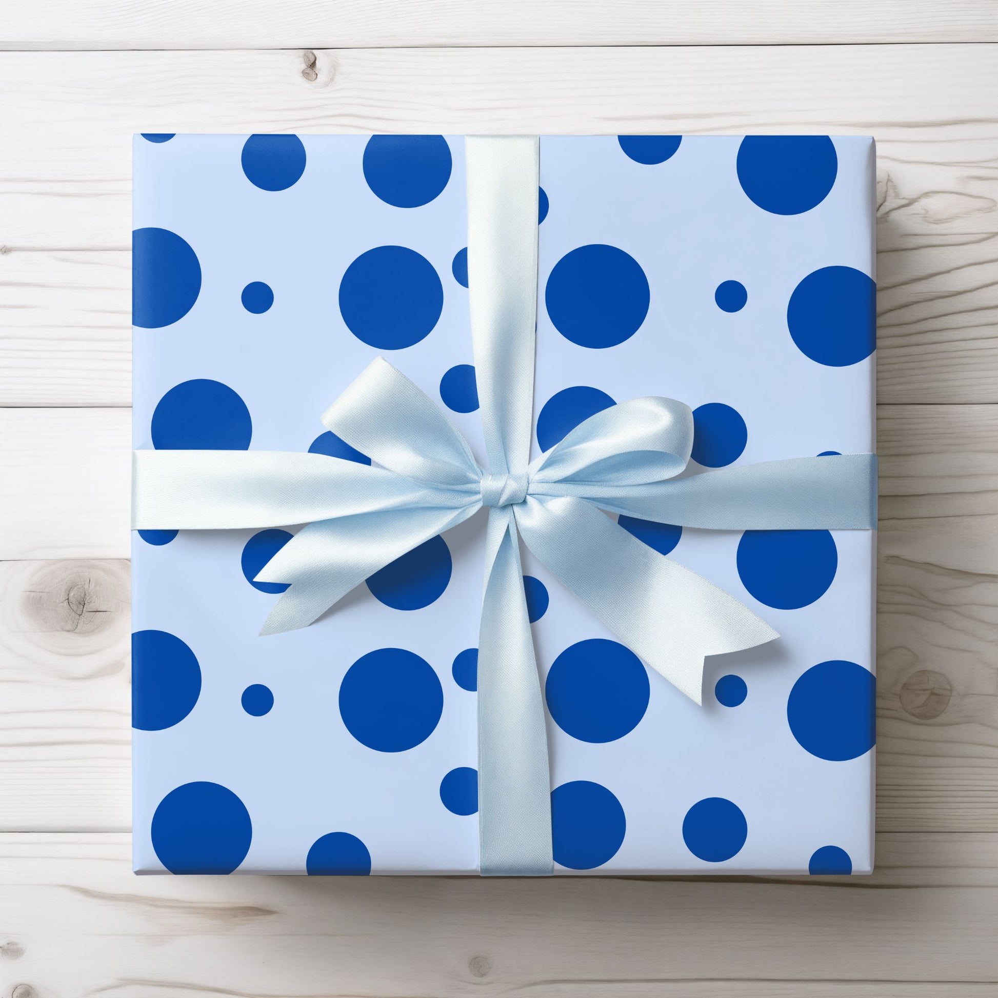 Blue Dots Delight – Cheerful Wrap