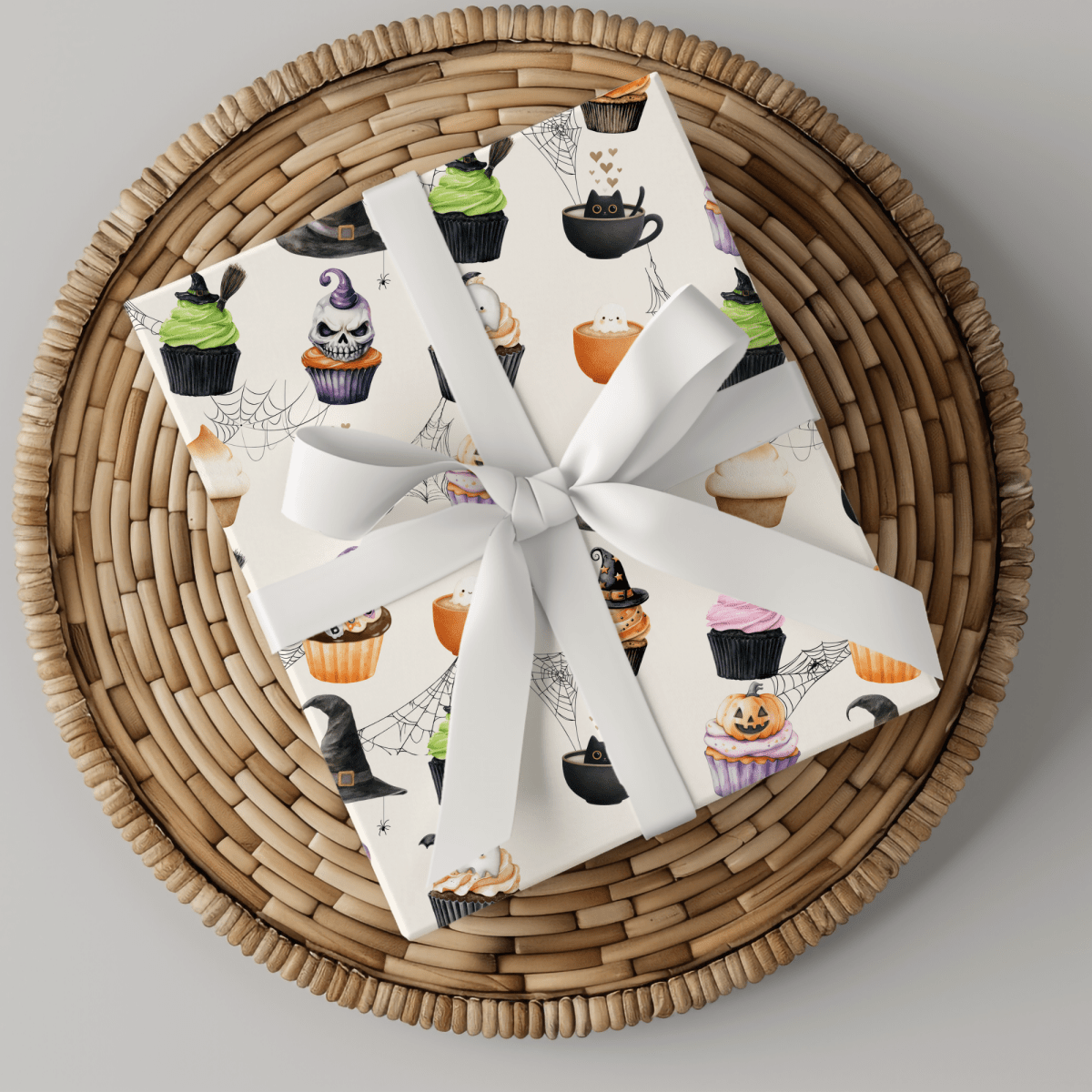 Creepin’ It Sweet – Halloween Cupcake Wrapping Paper