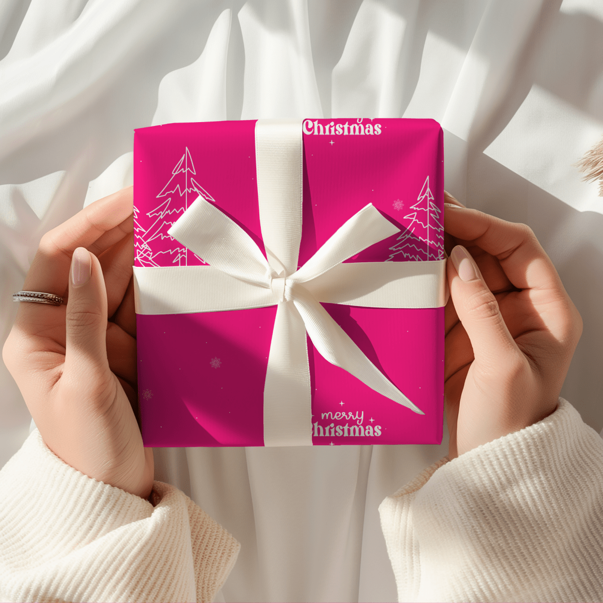 Merry & Bright in Hot Pink – Christmas Wrapping Paper