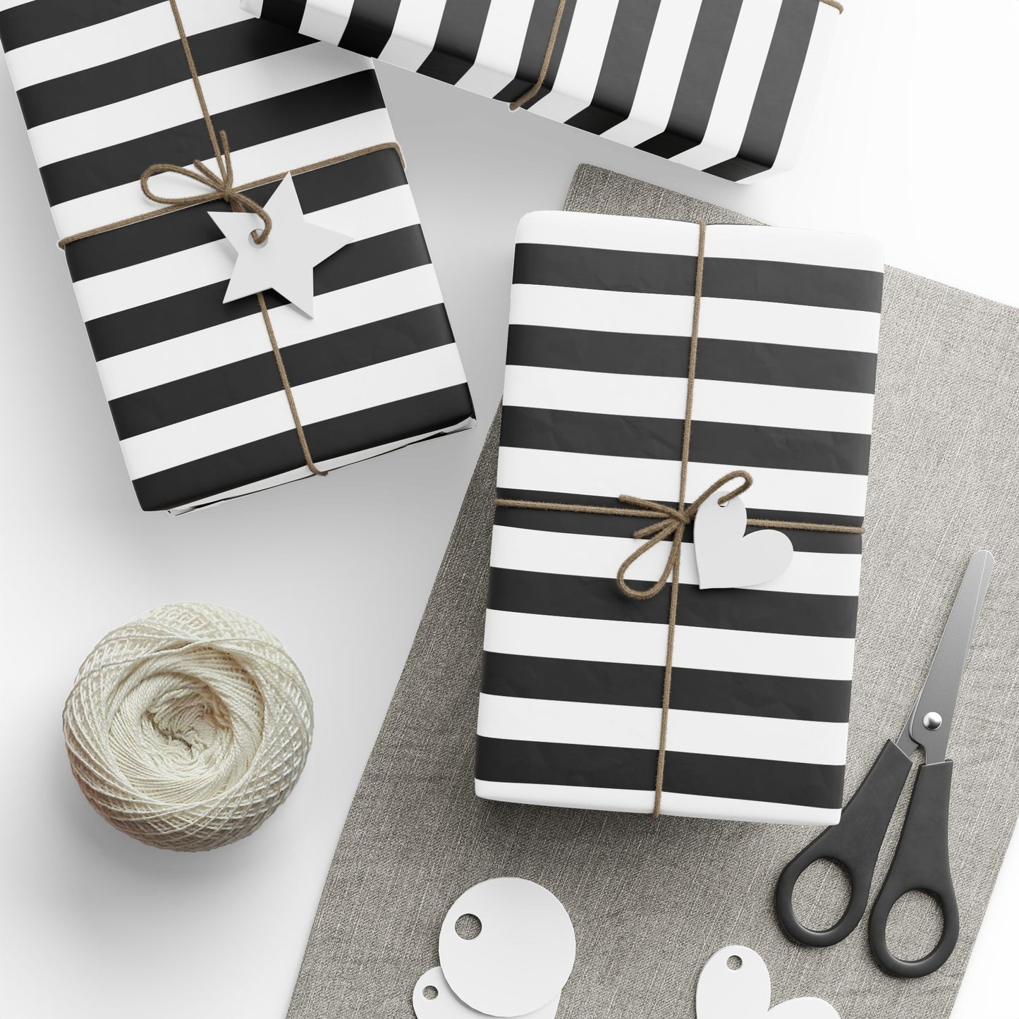 Black & White Stripes – Minimalist Wrap